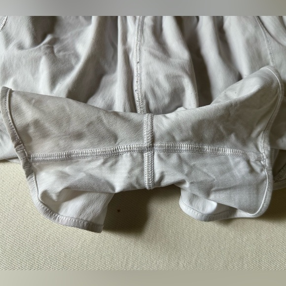 LULULEMON hotty hot shorts - Picture 3 of 8